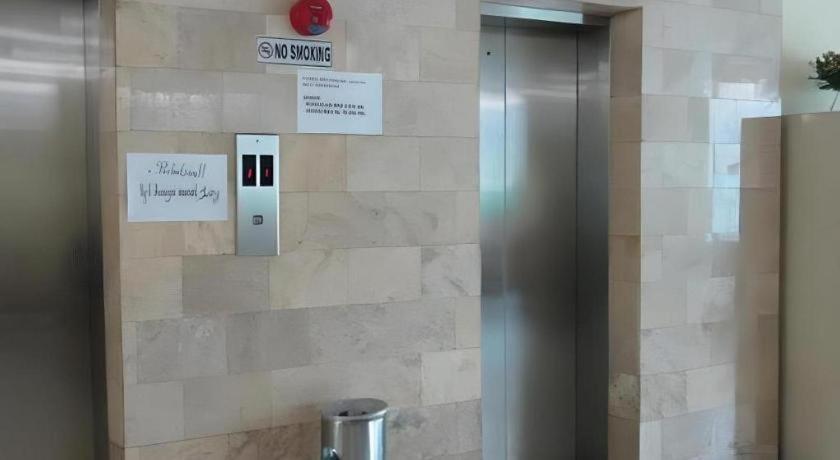 Hotel Lautze Indah ジャカルタ エクステリア 写真